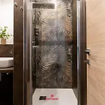 Barirooms - Urban 163
