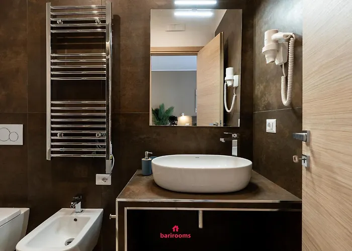 Barirooms - Urban 163 * Bari